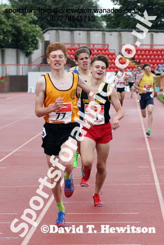Junior boys 1500 metres, English Schools Track and Field. Photo: David T. Hewitson/Sports for All Pics